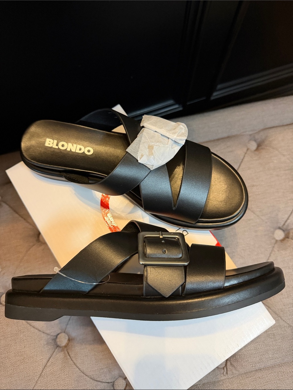 Blondo Black Leather Crisscross Slide Sandals with Buckle